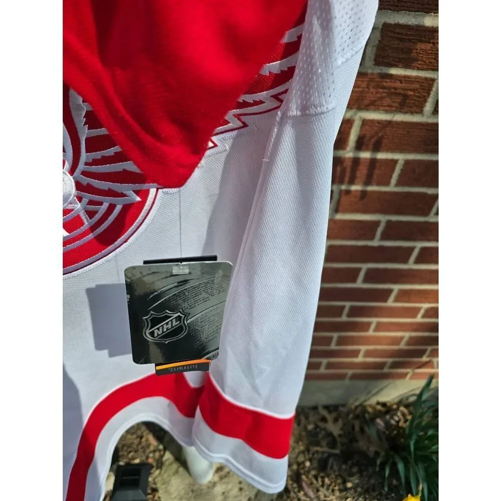 Size 60 Adidas Detroit Red Wings Authentic Hockey Away Jersey White CA7085 Men’s